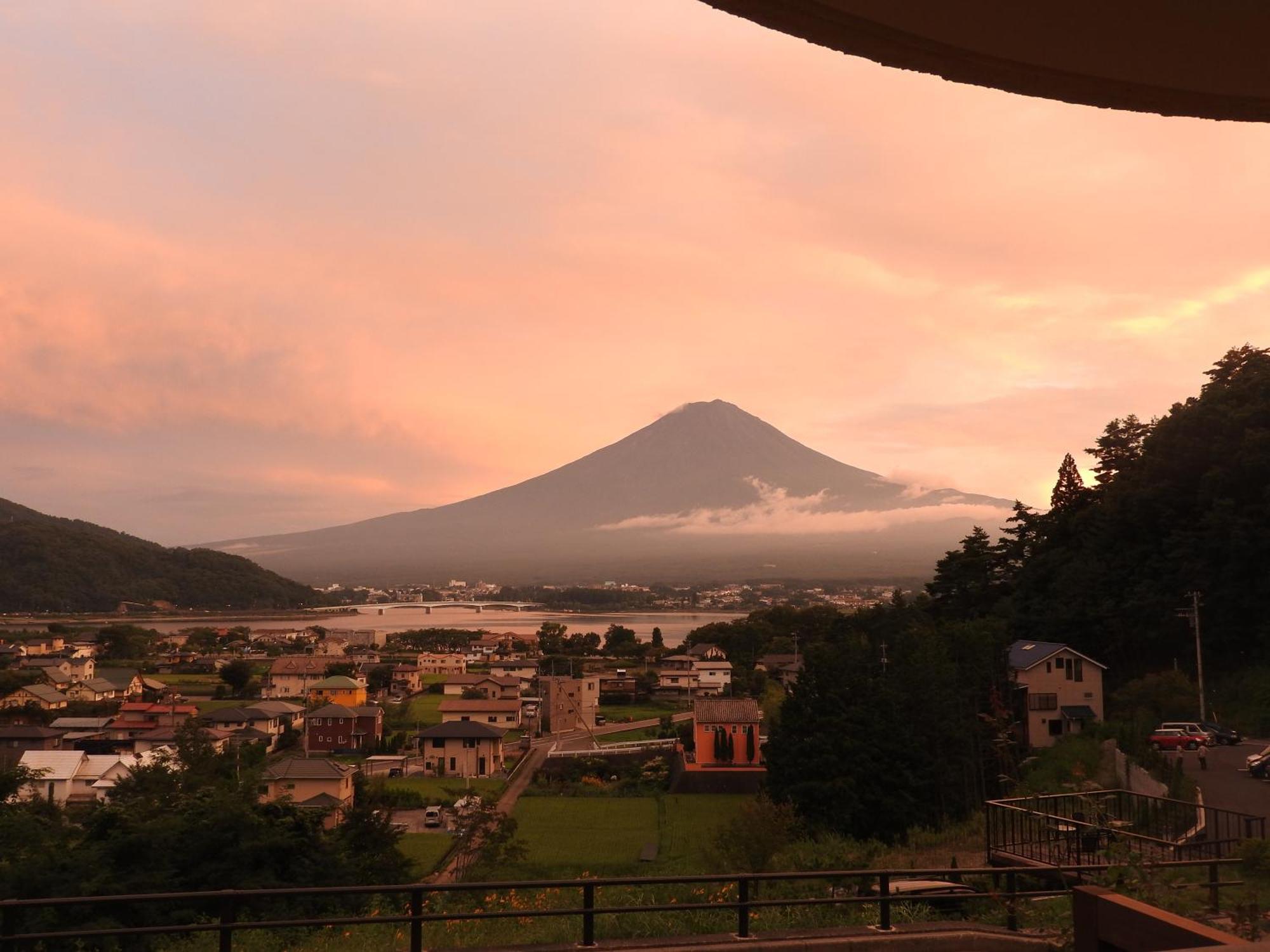 La Vista Fujikawaguchiko Hotel Bagian luar foto
