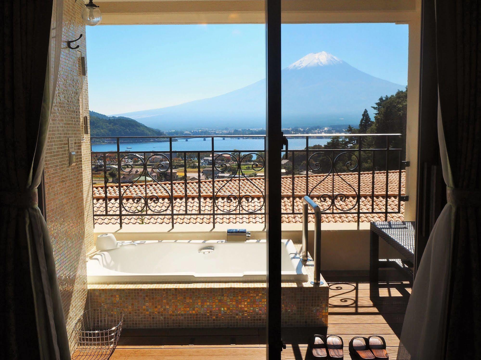 La Vista Fujikawaguchiko Hotel Bagian luar foto